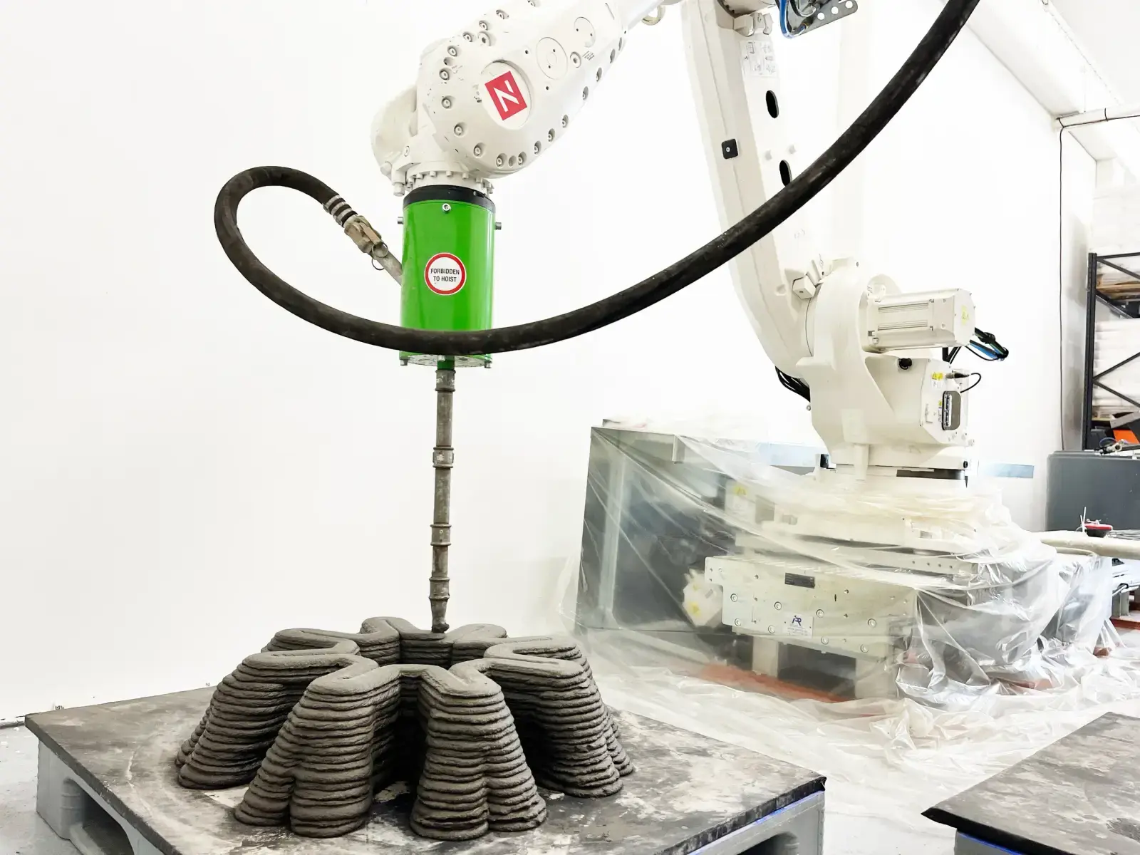 3D printed objects and material samples at AM Campus exhibition